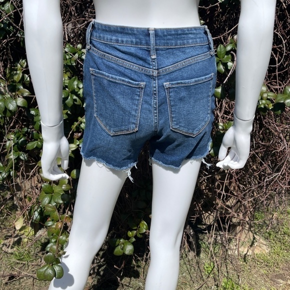 Old Navy High Rise Secret Slim Pockets Distressed Denim Shorts - Picture 5 of 8